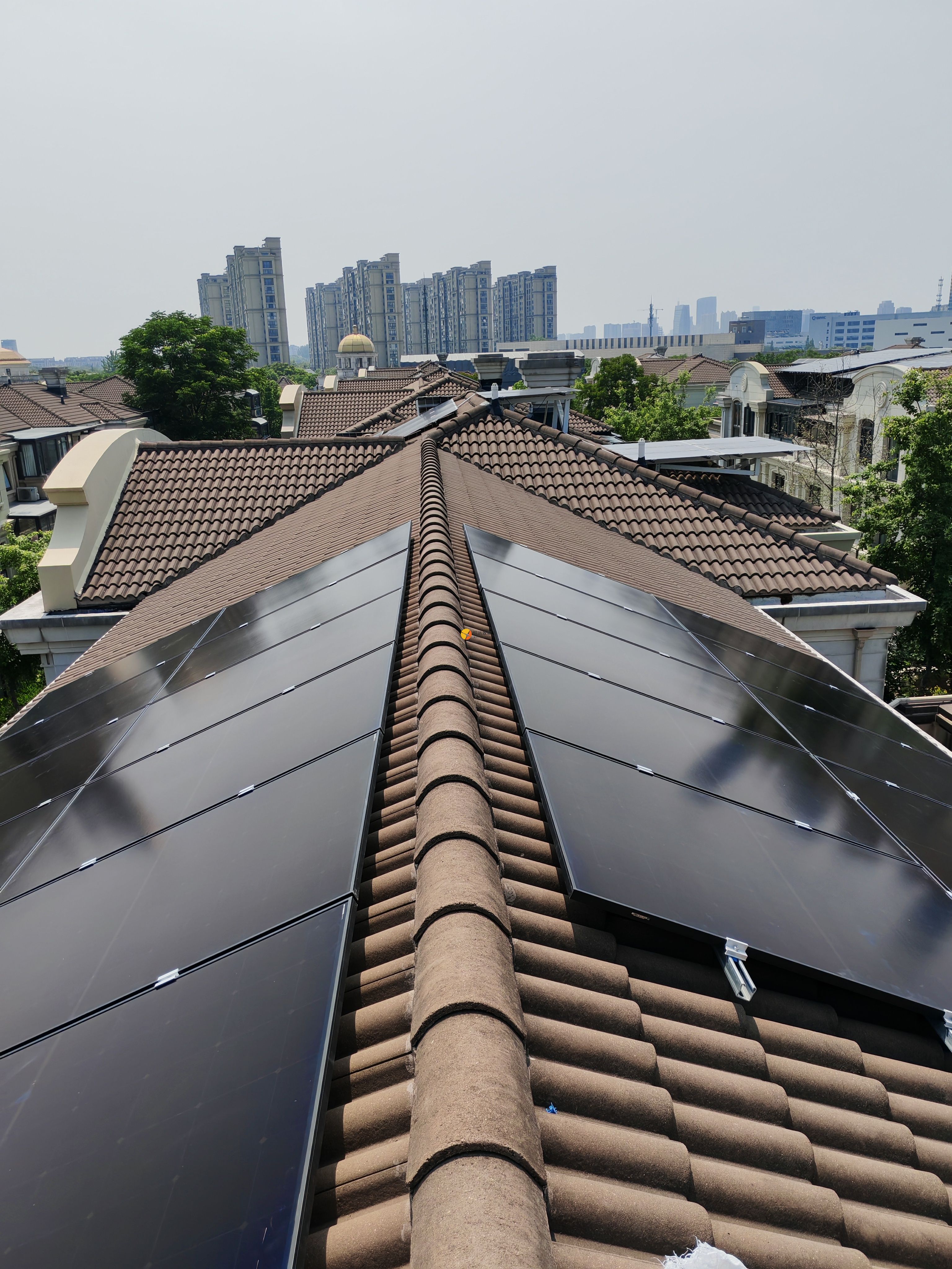 嘉定安亭瑞仕华庭13.5kwp光伏家庭绿电